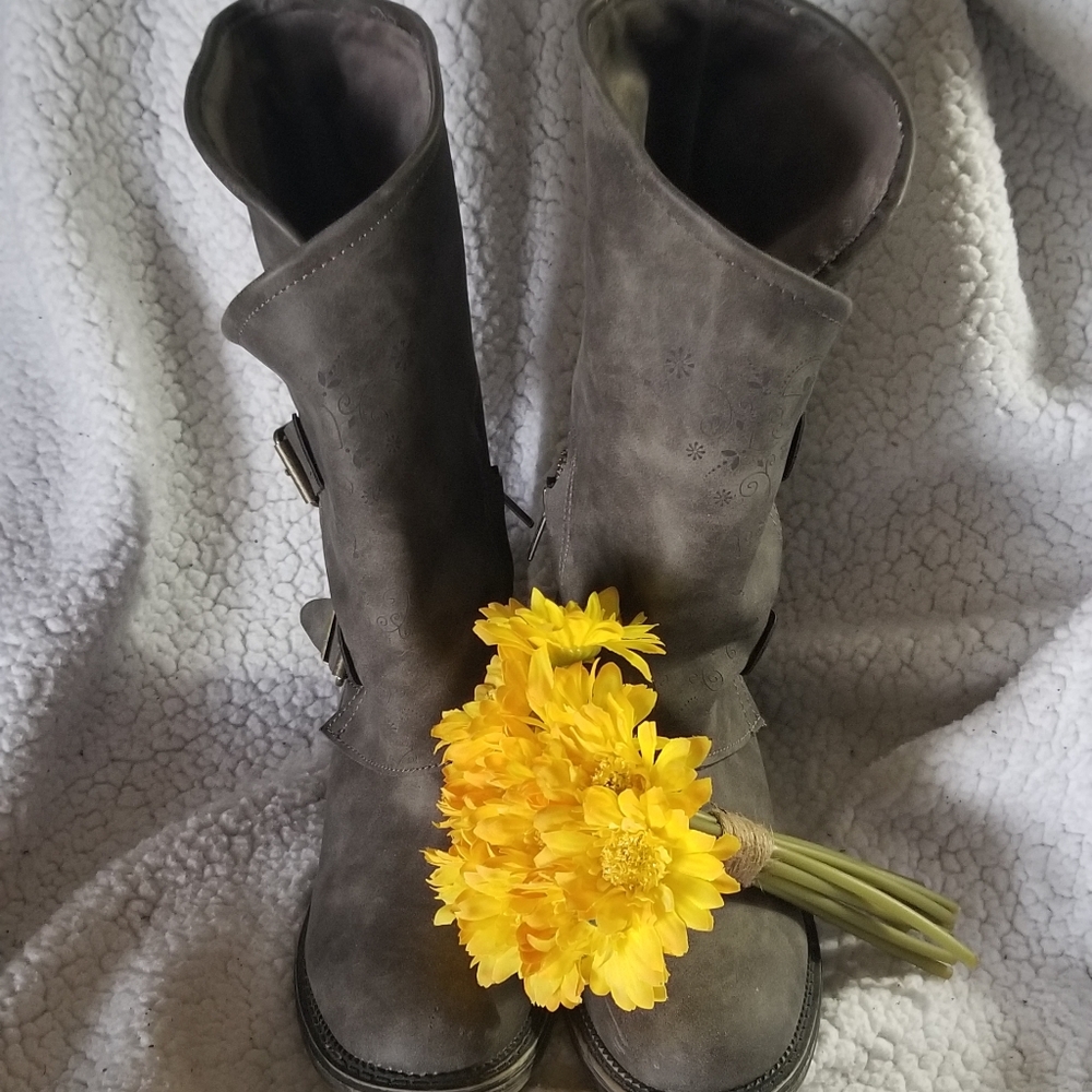 Sonoma calf high gray boot